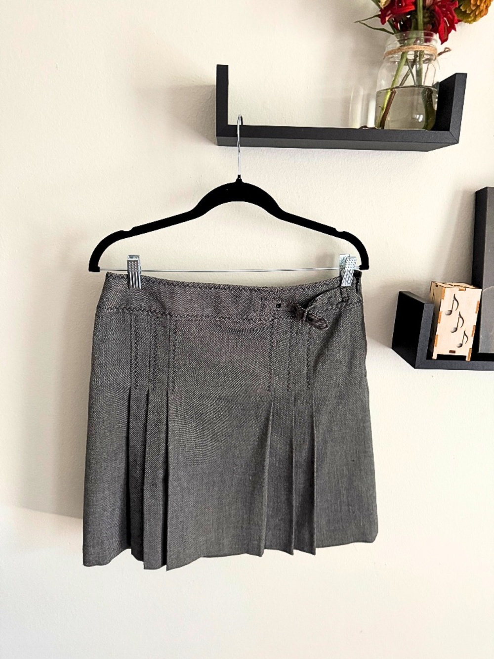 Ann Taylor LOFT Grey Pleated Wool Blend Skirt Size